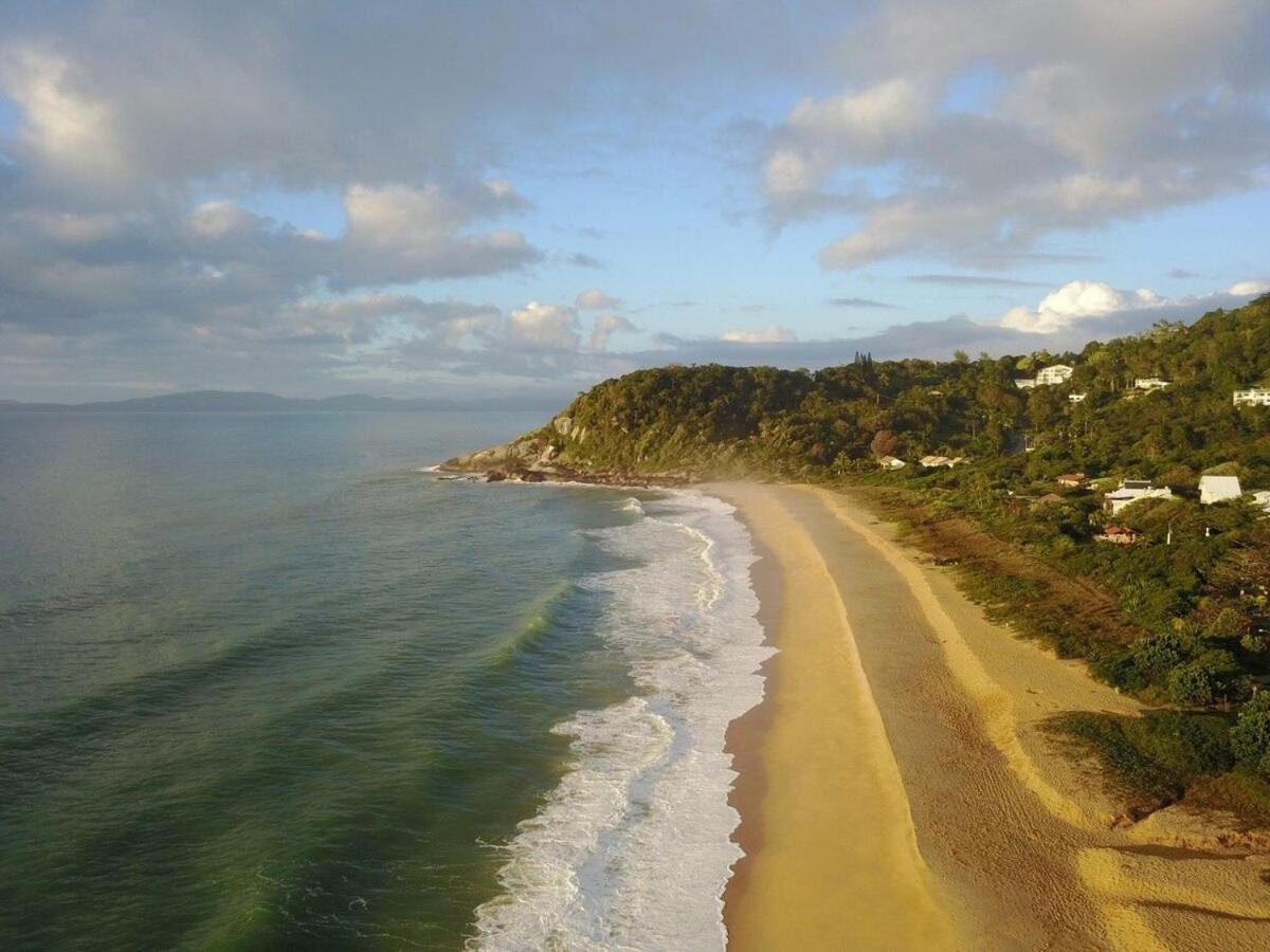 Casa pé na areia em praia paradisíaca Balneario Camboriu Exterior foto